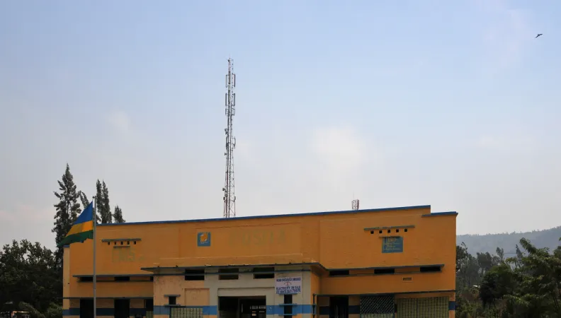 Technology & Telecom